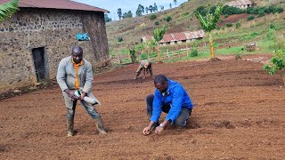 Quel salaire pour un ouvrier agricole en Afrique [upl. by Ahsinek]