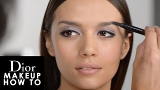 Dior Makeup How To Le Regard Spectaculaire des Défilés avec Diorshow [upl. by Yelnoc454]