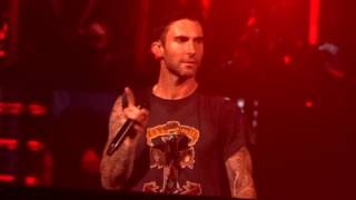 Sunday Morning  Makes Me Wonder  Maroon 5  Seattle Tour [upl. by Ear]