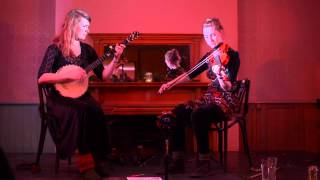 Rheingans Sisters  The October Song  Live at Shakespeares [upl. by Suellen870]