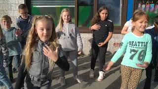 Videoclip basisschool De Plataan VelsenNoord  Schoolliedcom [upl. by Lopez390]