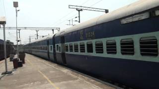 Raptisagar Exp Entering Palghat Jn [upl. by Wadleigh175]