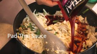 Thai Kitchen  Pad Thai mit Poulet in 15min [upl. by Ydnic]