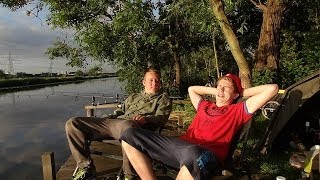 Karper vissen op een kanaal  vaart  Met DWfishingTeam [upl. by Canfield962]