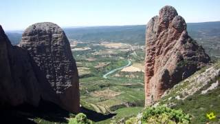 Vuelta a los Mallos de Riglos  Rutas de senderismo en Huesca [upl. by Adnicaj289]