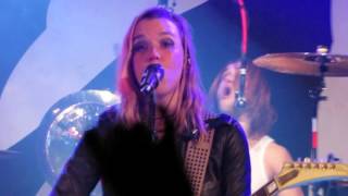 Halestorm quotNew Modern Lovequot Live in Vancouver 20151125 [upl. by Quintina]