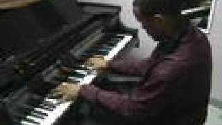 Usher quotMoving Moutainsquot piano cover [upl. by Dot]