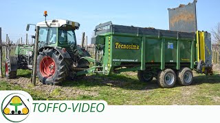 FENDT  spargiletame INTERFILARE Tecnosima  concimazione VIGNETI  2017 [upl. by Mail]