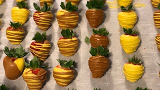 Salted Caramel Coated Strawberries [upl. by Helbonnas658]