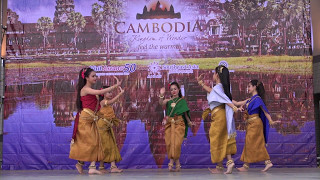 Cambodian dance រាំកម្ពុជា カンボジア舞踊「アンコール帝国の子孫」Descendants of the Angkor empire [upl. by Neelra994]