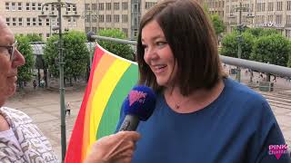 CSD Hamburg 2024 Hissen der Regenbogenfahne am Hamburger Rathaus mit Pride Interviews [upl. by Latnahs48]