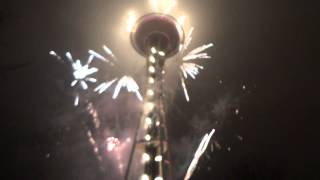 Happy new year 2014  Fireworks at the Space needle [upl. by Aratak]