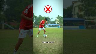 LOOK UP PASS TUTORIAL ⚽️football footballskills soccer footballtechnique ballmastery shorts [upl. by Given496]