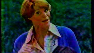 1978 Hostess Snack Cakes quotWhen I Say Yes Its Hostessquot TV Commercial [upl. by Yrdnal]