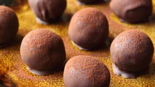 Rum Balls Recipe  Christmas Cookie Special Chocolate Rum Balls [upl. by Huesman56]