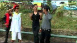 LOWDICK  dia suka wajah jelekku official vclip new singleahuy [upl. by Dahlstrom327]