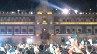 El Grito Zocalo Mexico City Bicentennial 91510 Dia de Independencia [upl. by Filipe]