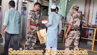 मेट्रो स्टेशन पर इफ़्तारी ले जाने वाला आदिल मेरे साथ जानें Video की सच्चाई और क्यों हुई मार पीट [upl. by Morton5]