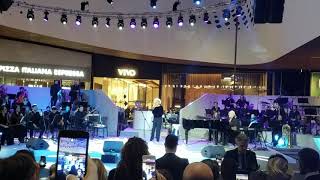 Ornella Vanoni canta quotSenza Finequot allinaugurazione CityLife Shopping Center [upl. by Anirtap419]