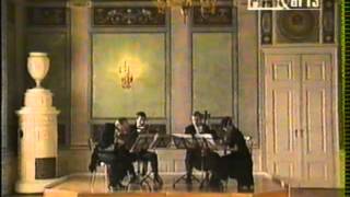 Peter Ustinov Presenta Celebrando a Haydn [upl. by Teodor]