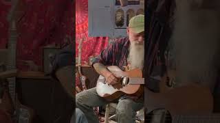 Seasick Steves famous serenade guitar shorts acousticmusic Seasicksteveofficial [upl. by Ainivad]