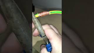 ELECTRICITY How to connect a wire QUICKLY 220Volt Wires electricity [upl. by Ollayos160]