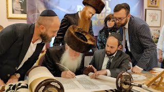 Tiferes Yisroel Rabbi Goldbergers Shul Hachnasas Sefer Torah 2022 [upl. by Charlet]