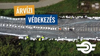 Árvízi védekezés [upl. by Moreville]