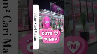 The Cute Pinky Cafe  Qweens Diner Terengganu [upl. by Kamin]