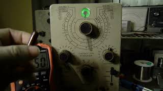 Heathkit IT28 Capacitor Tester  Function test with 40uf and 01uf caps [upl. by Enicnarf]