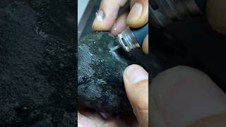 The natural jadeite site in the mining area  emerald rough stone cutting video  the porter of [upl. by Aihcela]