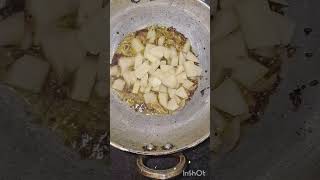 spicy potato Shimla mirch curry food cooking recipe foodpreparation trending [upl. by Guerin129]