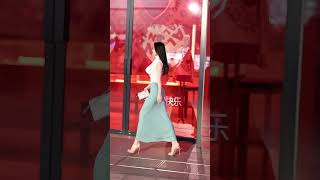 234 Douyin beautiful chinese girl street fashion outfits style douyin streetfashion chinesegirl [upl. by Wilmer345]