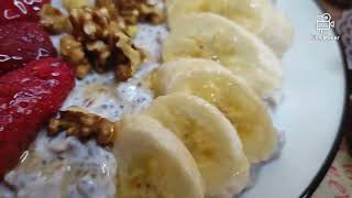 Banana oatmeal breakfast  easy  healthy and quick ❗شوفان بالموز لوجبة إفطار كاملة و مغذية 😋 [upl. by Ralyt88]