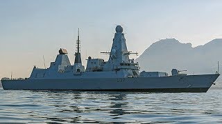 17 Russian fighter jets swarm around HMS Duncan early 18 [upl. by Bess878]