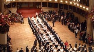 Wiener Opernball 2017 Generalprobe Einzug der Debütanten III [upl. by Nicholl]