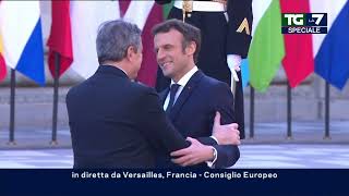 Larrivo di Mario Draghi al vertice Ue a Versailles le immagini [upl. by Enej]