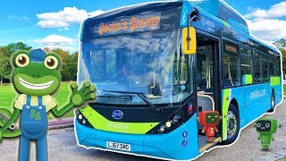 Bus Videos For Children  Geckos Real Vehicles [upl. by Sum864]