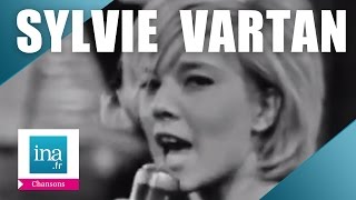 Sylvie Vartan quotLe Locomotionquot live officiel  Archive INA [upl. by Biel155]