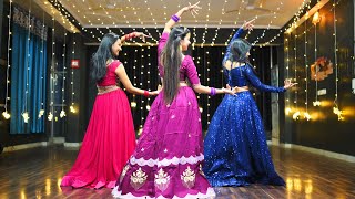 Beautiful Sangeet Performance Pallo Latke x nachdene sare at Luxury Indian Wedding [upl. by Chuch779]