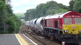 Liskeard Railway Station 66244 DB Cargo passes P2 on 6C10 on 11th July 2024 [upl. by Zenger710]