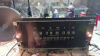 Crosley 87CQ Operating on AM and FM [upl. by Inaliak93]