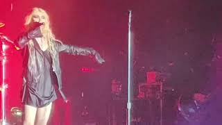 The Pretty Reckless  VLOG  Milano 4k [upl. by Hgalehs811]