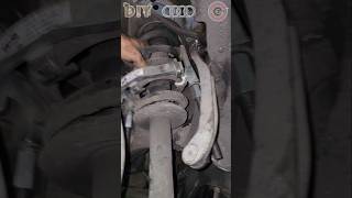 DIY Federbein am Stoßdämpfer entfernen Audi A6 C6 DIY mechanic automobile mechaniker [upl. by Einaoj]