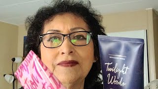 ASMR Sonidos con cremas Victoria  s Secret Bath amp Body Works historia de Suspenso [upl. by Carolin159]