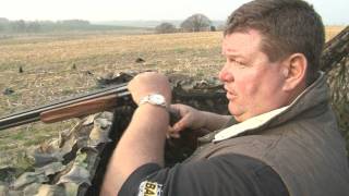 George Digweed shoots crows in Sussex [upl. by Notgnihsaw]