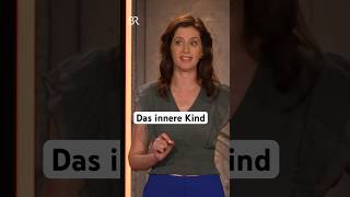 Das innere Kind  Claudia Pichler  Vereinsheim Schwabing  BR Kabarett amp Comedy  shorts comedy [upl. by Trimmer639]