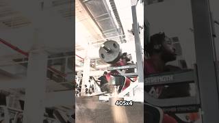 405 squat 4 reps cbum mrolympia workout bodybuilding classicphysique shorts jcole [upl. by Leibrag222]