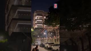 Shah Rukh Khan’s Home Mannat In Mumbai Lit Up On Diwali [upl. by Kowatch926]