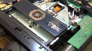 Yamaha CDV1000 Laserdisk [upl. by Annabell880]